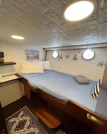 Boat & Breakfast Alicudi Bed & Breakfast *