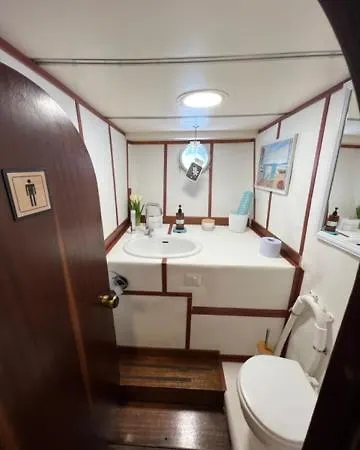 Boat & Breakfast Alicudi Bed & Breakfast
